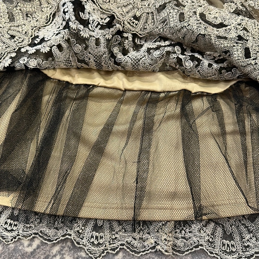 INA AMAZING GOLD AND BLACK LACE T BACK DRESS - Picture 10 of 15